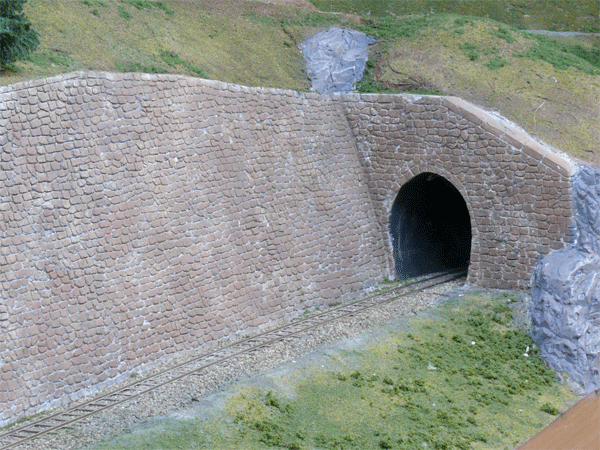 08_Tunnel-Kkg-w.gif